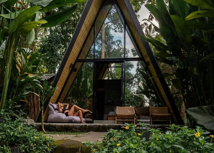 Villa Delta Casa Ubud - A-frame Jungle Retreat With Volcano View And Hot-tubs Payangan
