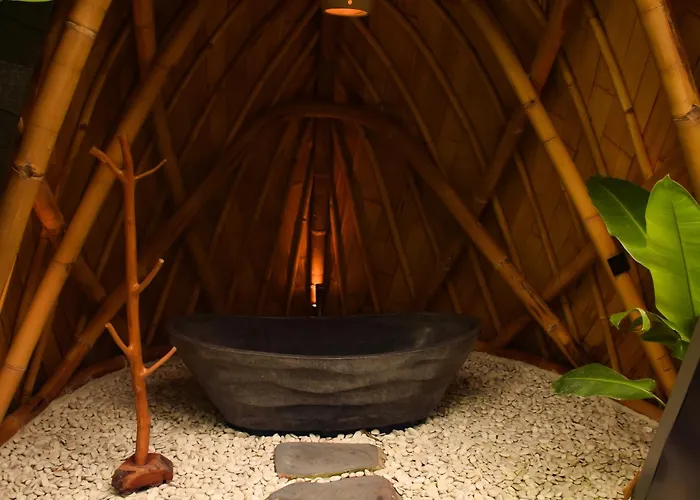Delta Casa Ubud - A-frame Jungle Retreat With Volcano View And Hot-tubs * Payangan
