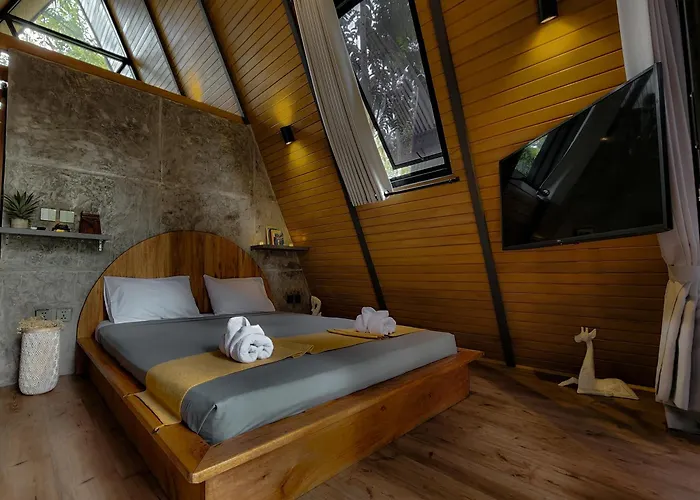 Villa Delta Casa Ubud - A-frame Jungle Retreat With Volcano View And Hot-tubs Payangan