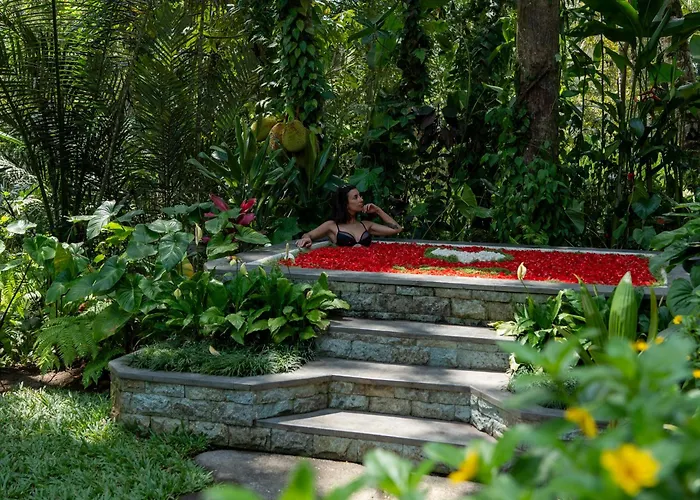 Villa Delta Casa Ubud - A-frame Jungle Retreat With Volcano View And Hot-tubs Payangan